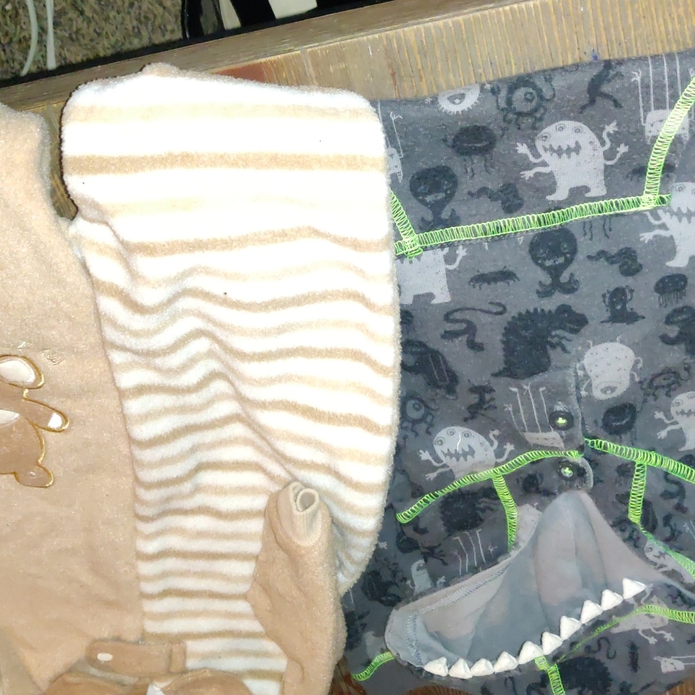 Bundle sleeper/outwear.